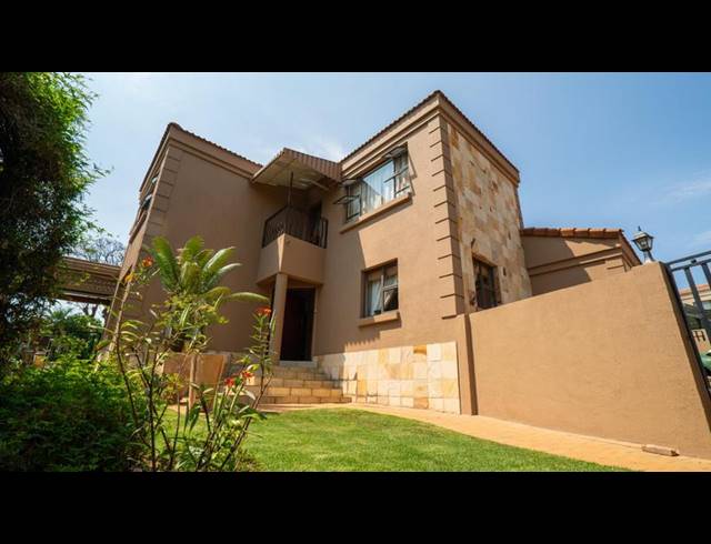 3 BEDROOM HOUSE FOR SALE IN KENSINGTON